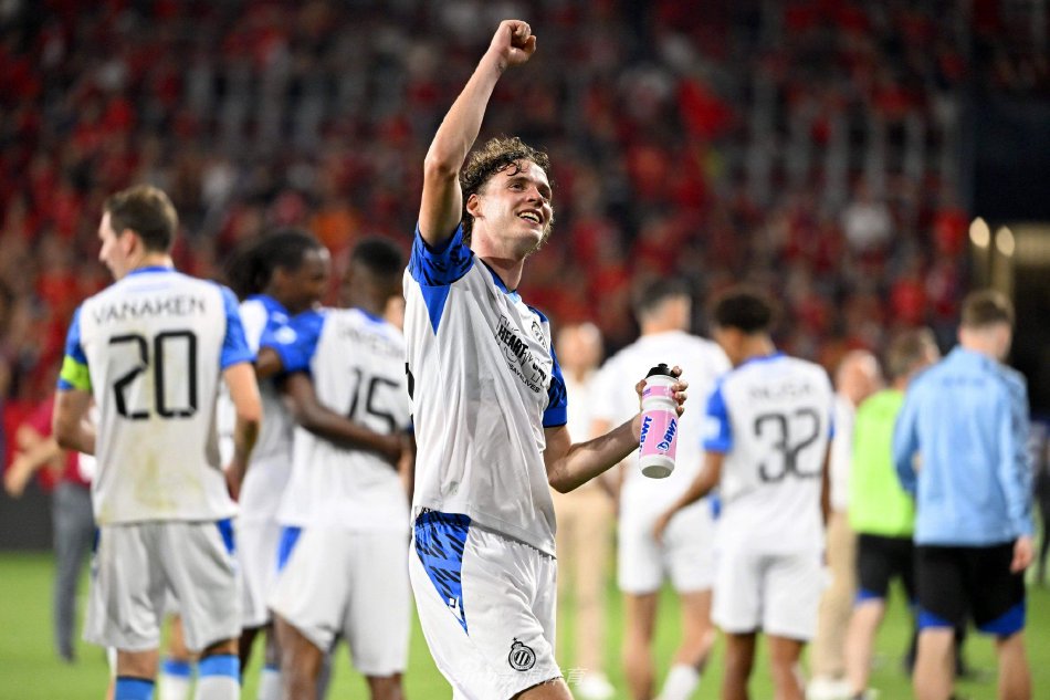 这位年轻前 这位年轻前