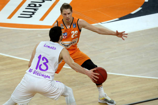 通过创造性 通过创造性