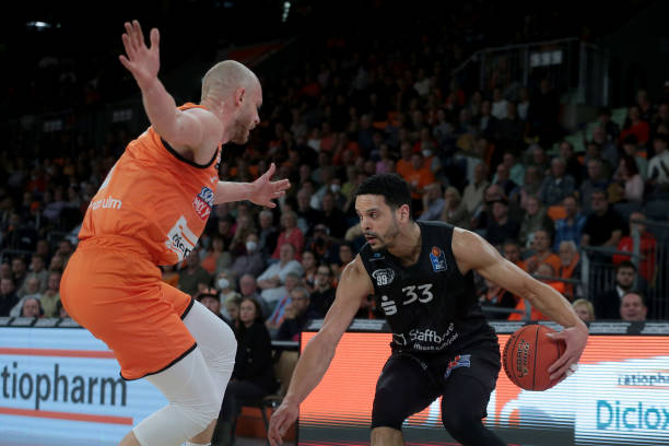 对手的二次 对手的二次